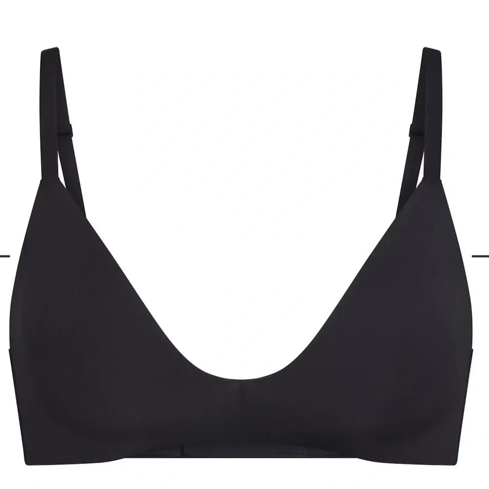 Skims Wireless Form T-Shirt Bra‎ 34D Onyx New With Tags - Picture 3 of 5